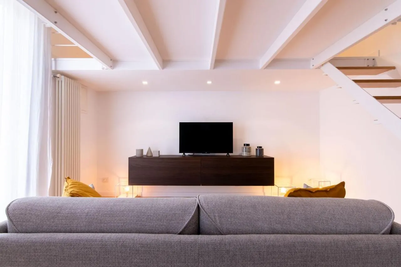 Appartamento Oliveri Vintage House At Politeama Palermo